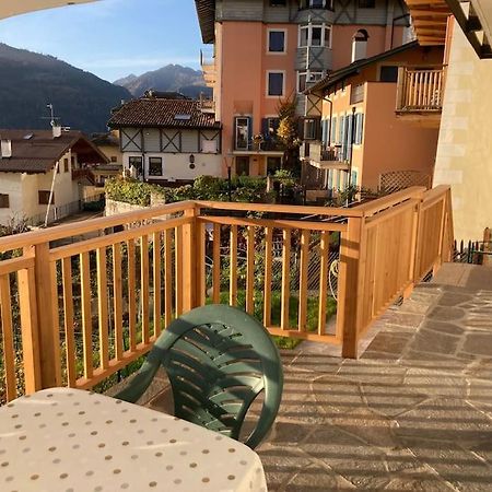 Casa Diaf Appartamento Incantevole Carano Ville Di Fiemme Luaran gambar
